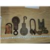 Image 2 : LOT OF PULLEYS & BARN DOOR HARDWARE