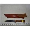 Image 2 : HANDMADE CUSTOM KNIFE BY JOHN R FREEMAN OF CAMBRIDGE ONTARIO WITH LEATHER SHEATH. BLADE 4 3/4", HARD