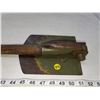 Image 2 : STAMP MARKED 1965 G.I. TRENCH SHOVEL WITH PICK ASHWOOD HANDLE. COLLAPSIBLE BLADE 6" WIDE.