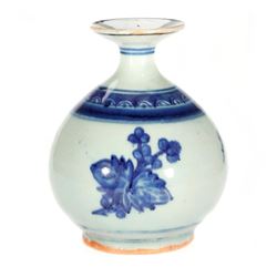 19th century Chinese jar.