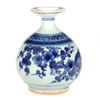Image 4 : 19th century Chinese jar.
