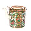 Image 7 : A collection of Rose Canton porcelain.