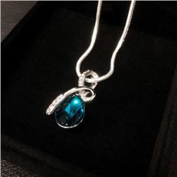 Mounted Blue Amethyst Gemstone Pendant Accompanied With 925 Sterling Silver Necklace