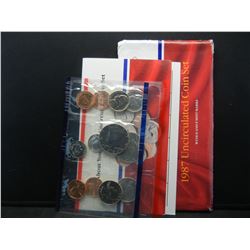 1987-P/D US Mint set in clean envelope.  GEM BU.