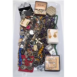 Tray lot of collectible costume jewellery including semi precious and gemstone beaded necklaces, ste