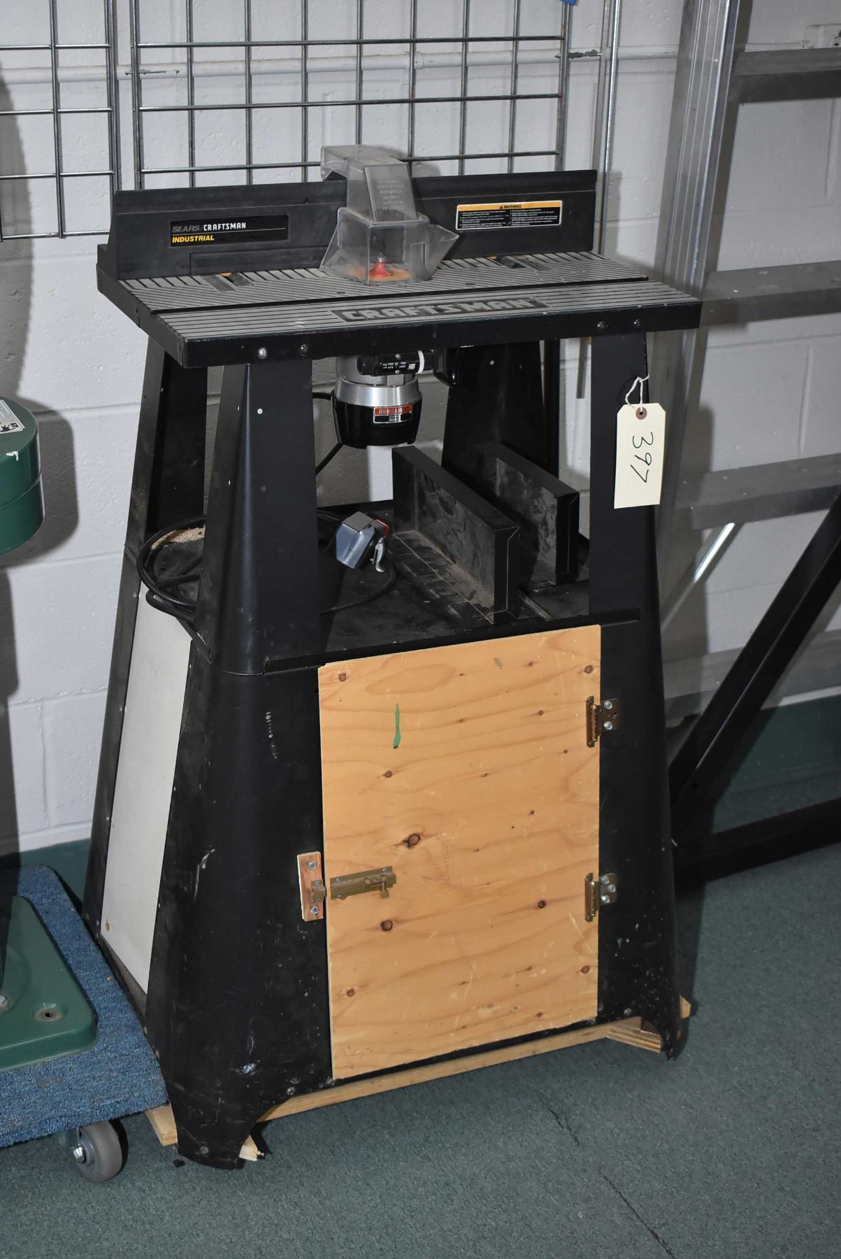 Floor standing Craftsman router table and Craftsman router