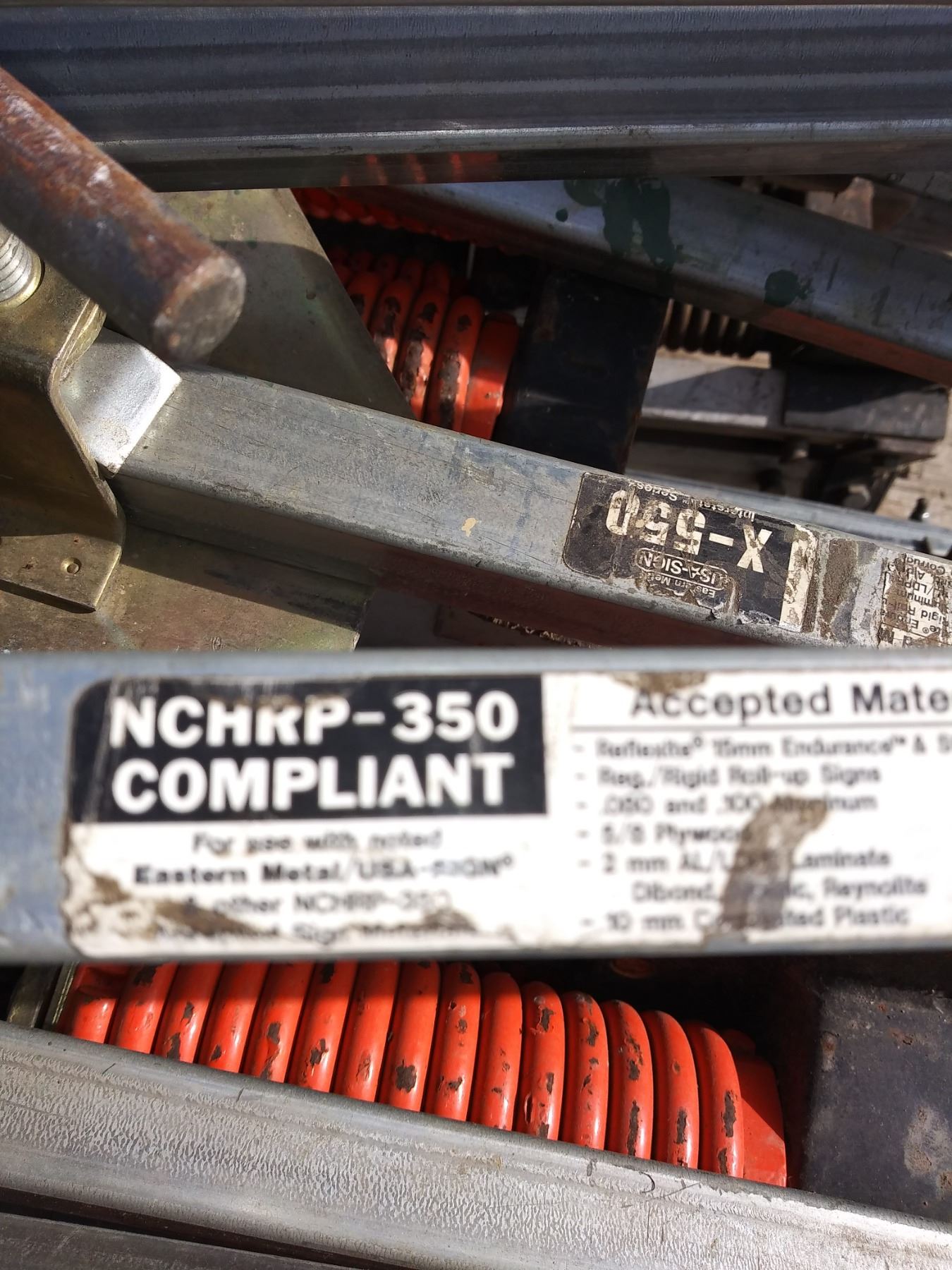 USA-SIGNS X-550 SPRING LOADED SIGN UNITS/ OVER $200.00 EA NEW