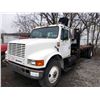 Image 1 : INTL 4900 DAY CAB W KNUCKLE BOOM