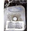 Image 6 : CUMMINGS 5.9 / FORD  DIESEL ENGINE W 5 SPEED TRANSMISSION /GOOD