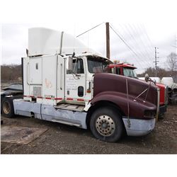 INTL EAGLE SLEEPER CAB TRACTOR