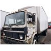 Image 3 : MACK STRAIGHT VAN BOX TRUCK