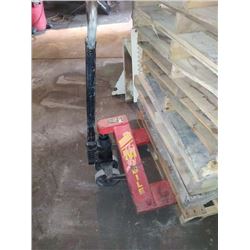 PALLET JACK / WORKS