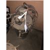 Image 1 : PAINT PRESSURE POT
