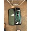 Image 1 : EXTENDABLE STRETCHER W/ CARRYING CASE