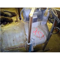 COMMERCIAL PORTABLE FAN, WORKS