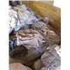 Image 11 : LARGE INDUSTRIAL TARP LOT ( APPX TRUCK LOAD)