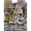 Image 14 : LARGE INDUSTRIAL TARP LOT ( APPX TRUCK LOAD)