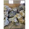 Image 5 : LARGE INDUSTRIAL TARP LOT ( APPX TRUCK LOAD)