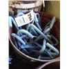 Image 5 : LRG ASST LOT OF BEAM HANGERS / NEW OR LIKE NEW