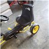 Image 2 : BLACK AND YELLOW PEDAL GO-KART