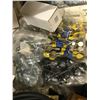 Image 8 : LOT OF SURPLUS CONNECTORS / FITTINGS / HOSE / O-RINGS / ELECTRICAL COMPONENTS