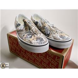 VANS CLASSIC SLIP ON BLACK/ TRUE WHITE SHOE: