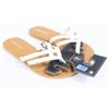 Image 1 : VOLCOM LADIES WHITE CROSSTOWN SANDALS SIZE 6