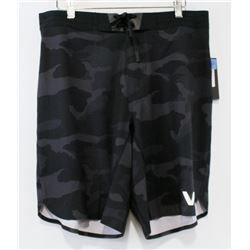 RVCA TRAIN SHORT BLACK CAMO SIZE 32