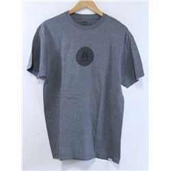 NIXON GREY MENS TSHIRT SIZE L