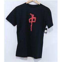RED DRAGON MENS BLACK PIXELATED EMBLEM T-SHIRT