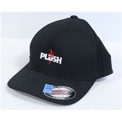 BLACK PLUSH FLEXFIT LARGE/X-LARGE BASEBALL CAP