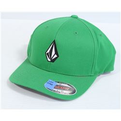 VOLCOM GREEN FLEXFIT SIZE LARGE/X-LARGE BALLCAP