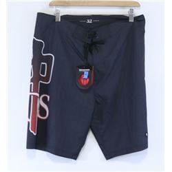 RED DRAGON BLACK MENS LOGO BOARD SHORTS SIZE 32