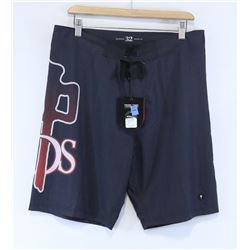 RED DRAGON BLACK MENS LOGO BOARD SHORTS SIZE 32
