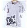 Image 1 : DC MENS LIGHT GREY LOGO TSHIRT SIZE MEDIUM