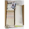 Image 1 : 2 BOXES OF HOCKEY  CARDS