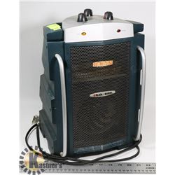 BLACK AND DECKER SPACE HEATER.