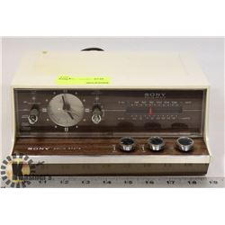 VINTAGE SONY RADIO