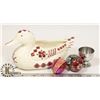 Image 1 : UKRAINIAN DECORATIVE DUCK, LARGE HAND PAINTED EGG
