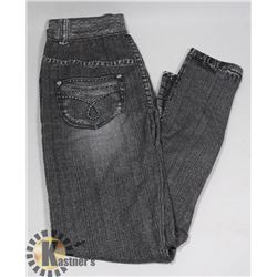 LARGE LADIES JEAN LEGGINGS GREY.