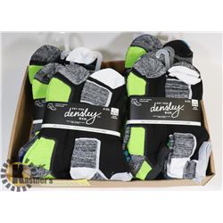 FLAT OF 36 PAIRS OF MENS ATHLETIC