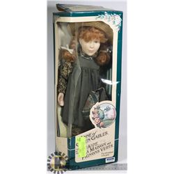 ANNE OF GREEN CABLES WAITING AT THE STATION DOLL.