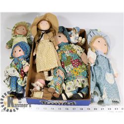 LOT OF HOLLY HOBBY FIGURES AND DOLLS