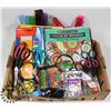Image 1 : FLAT OF CRAFT SUPPLIES