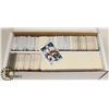Image 1 : BOX OF HOCKEY CARDS