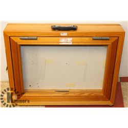 DISPLAY CASE 18" X 24"