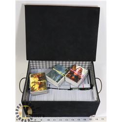 BOX OF MAGIC GATHERING CARDS 800+ WITH 7 SEALED