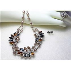 18)  SILVER TONE AND GREY PEARL WITH