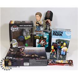 LOT OF MISCELLANEOUS COLLECTIBLES