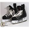 Image 1 : EASTON SYNERGY SKATES SIZE 4.0D.